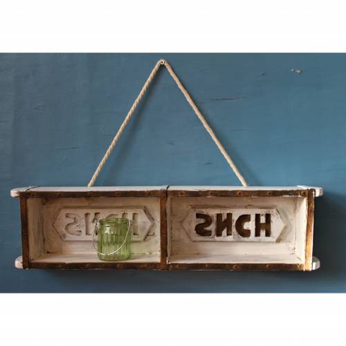 kleines Wandregal aus alter Ziegelform Upcycling