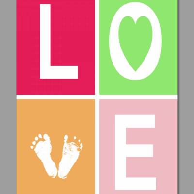 LOVE Footprint Newborn (0-3 Mon) - Fineart Druck DIN A4 (personalisierbar) rosa