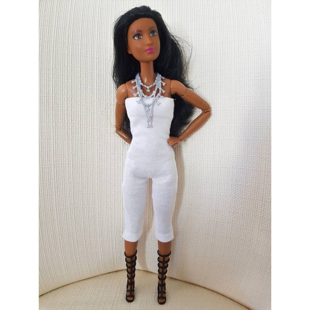 ITH Stickdatei Puppen Jumpsuit, Overall, Modepuppe. 13x18, auf deutsch und englisch Bild 1