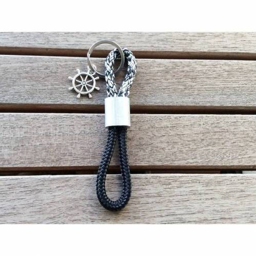 Schlüsselanhänger maritim schwarz-weiss mit Steuerradanhänger