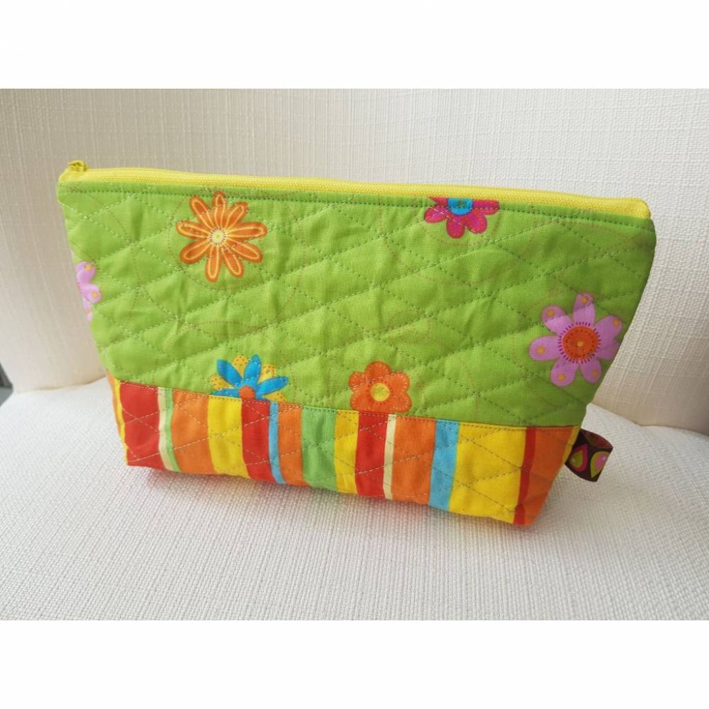 ITH Stickdatei Kosmetiktasche 20x28 Bild 1