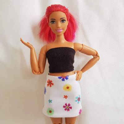 ITH Stickdatei Wenderock Curvy Modepuppe 13x18, auf deutsch