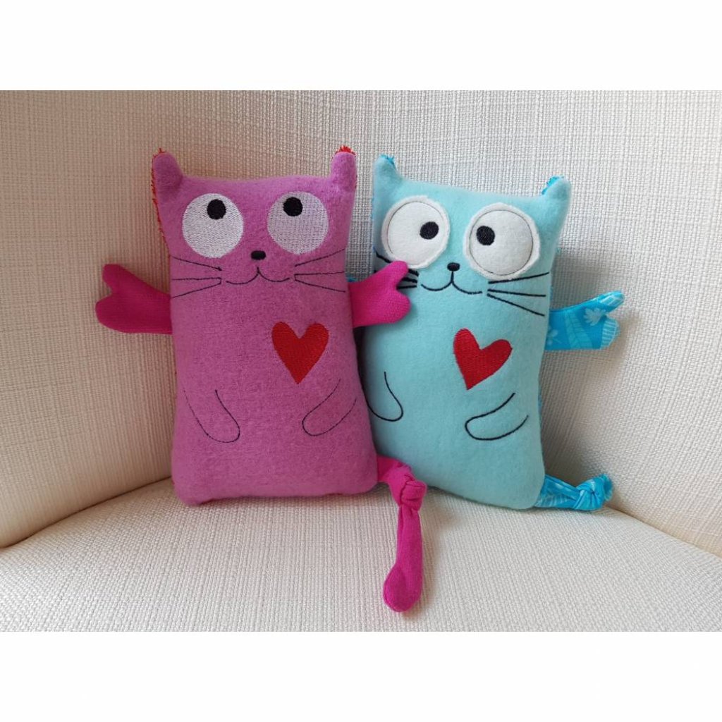 ITH Stickdatei Kattus mit Flügeln 13x18 und 14x20 Bild 1