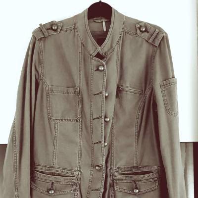 Vintage Damenjacke One Touch Militarylook Größe 44 L goldfarbene Knöpfe