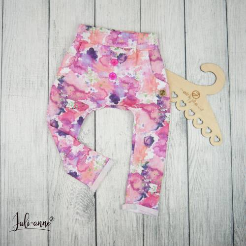 Luftige lange Hose aus Musselin mit Taschen & Knöpfe 