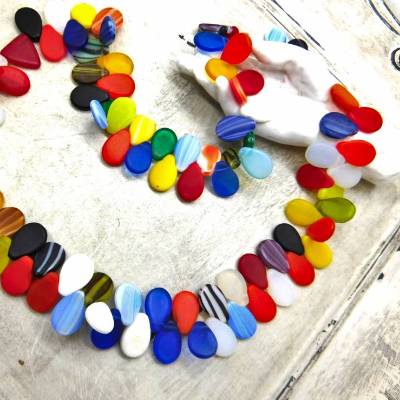 flache Mali Wedding Beads - tränenförmige Hochzeitsperlen, Tschechische Druckglasperlen - Vintage - bunt - 50 St