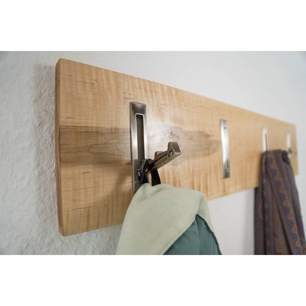 Handarbeit | Garderobe aus Riegelahorn massiv | Klapphaken Edelstahlfinish