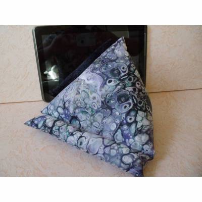 Tablet-Kissen, Batikstoff, Tabletstütze, Tablethalter, in blau- grauem Batikstoff