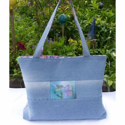 Strandtasche 'Sigrun' mit Kolibri der Vogelmalerin, Jeans-Upcycling-Unikat hessmade