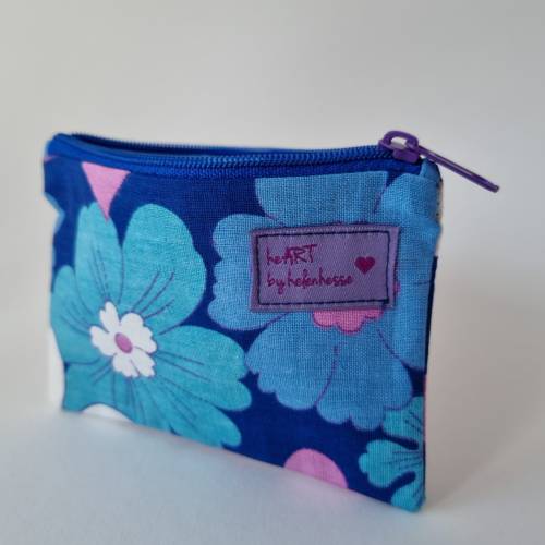 Vintagestoff-Kleinkram-Täschchen - Größe MINI - in hellblau-dunkelblau-lila "Blumen" von he-ART by helen hesse