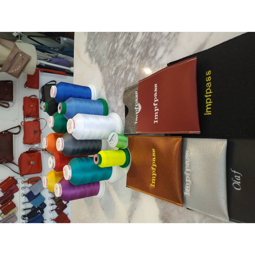 Impfpasshülle aus Filz, auf Wunsch bestickt Bild 4