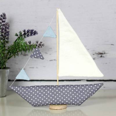 Segelboot mit Wimpelkette ~ Stoffdeko | Geschenkidee