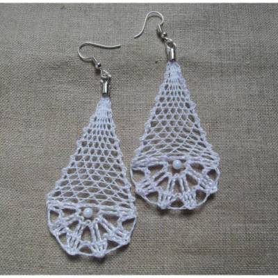 Elegante weiße Ohrringe sommerlich bohemian Spitzen Ohrhänger festlicher Brautschmuck Klöppelspitze Unikat Handarbeit