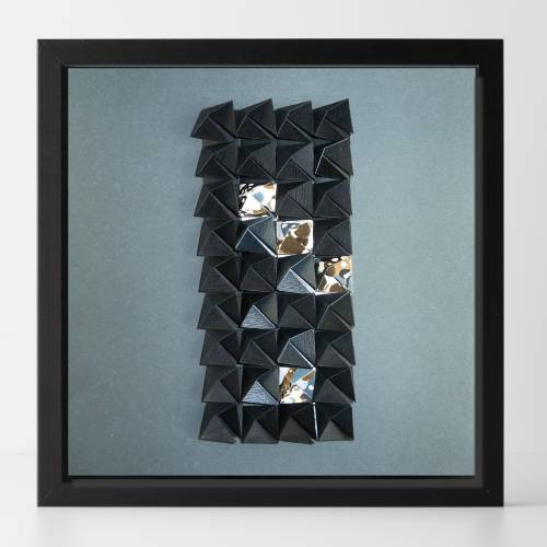 Light and shadow II // Origami-Wandbild im Objektrahmen