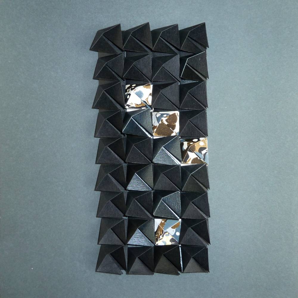 Light and shadow II // Origami-Wandbild im Objektrahmen Bild 4