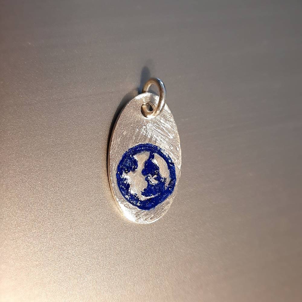 ovaler Anhänger "Blauer Planet" aus 999 Silber, blau patiniert Bild 8