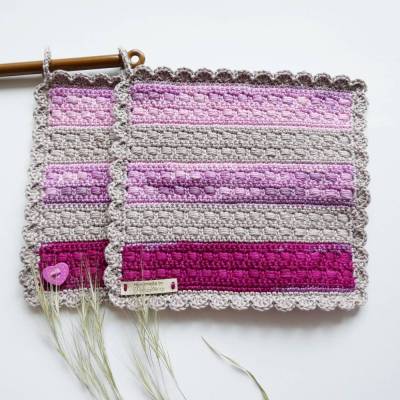 1 Paar gehäkelte Topflappen Beerenschaum - Küchenhelfer,Potholder,Geschenk,neue Wohnung,neue Küche,fuchsia