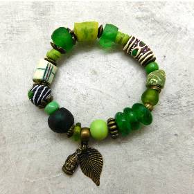 afrikanisches Armband - Perlenmix - afrikanische Vielfalt - grün-gelb - elastisch - ca. 5,1cm - Buddha and Leaf