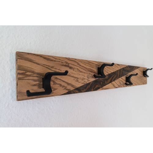 Schmales Ethno Design Garderobenpaneel aus Zebrano Edelholz mit 4 schwarzen Doppelhaken (Bill)