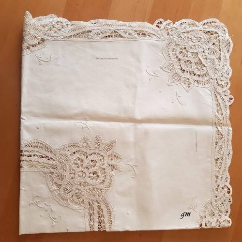 Vintage, Mitteldecke Landhaus, Richelieu Stickerei, 90x90 cm