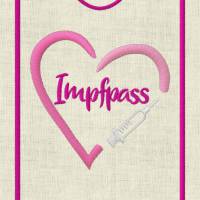 Stickdatei Impfpass In the Hoop Spritze  mit Herz Arzt  625/5 Maschinenstickerei
