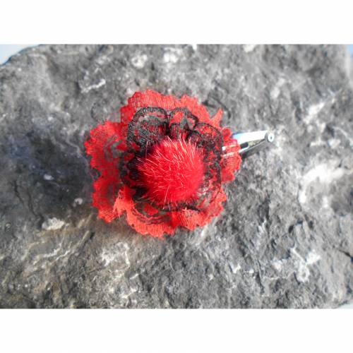 Spitze schwarz / rot mit Rose, Haarklammer 