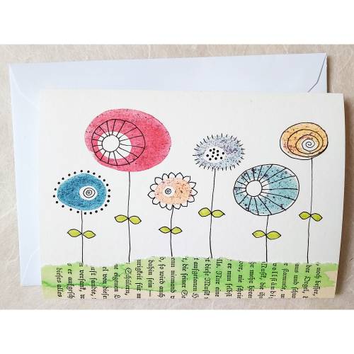 Handgemachte Grußkarte DinA6 mit bunter Blumen Collage – Unikat mit verzierten Blumenköpfen