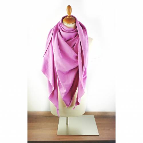 Großes, kuschliges Dreiecktuch / Schultertuch in Rosa aus Sweatstoff 
