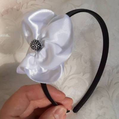 Haarreif Braut Hochzeit Satin Stoffblume Satinblume weiß "Céline" elegant festlich Taufe 