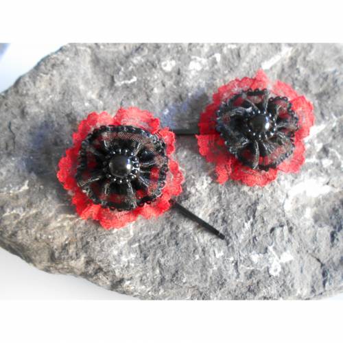 2  Haarspangen schwarz / rote Haarklemmen 