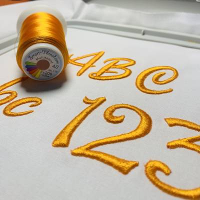 Stickdatei 3D Sweet ABC Buchstaben & Zahlen ca. 50mm – Puffy Stickschaum Set 592 Maschinenstickerei Schreibschrift