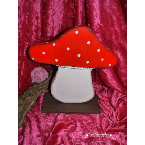 Fliegenpilz aus Holz im Shabby- Chic