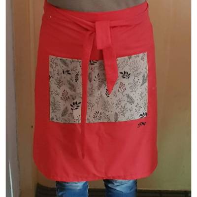 Rote Stoffschürze Unisex – Halbschürze mit großer Tasche & langen Bindebändern, Universalgröße
