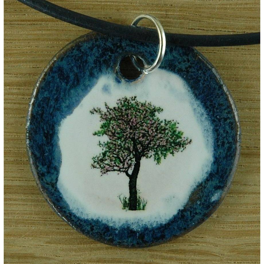 Orgineller Keramik Anhänger Natur; Baum, Bäume, Schmuck, handgefertigt, homemade Halskette Geschenk Herren Kinder, Damen