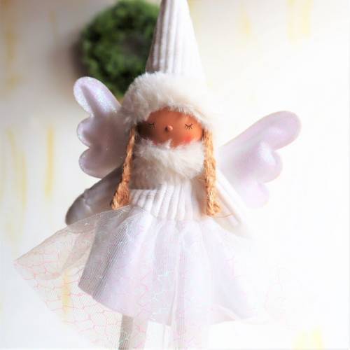 Engel zum Hängen, weiß, Weihnachtsdeko Fensterdeko, 35cm