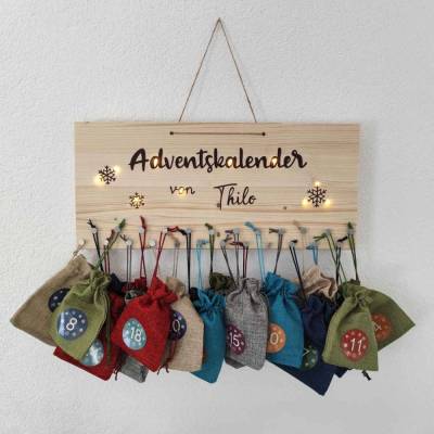 Adventskalender aus Holz zum Aufhängen mit Name personalisiert zum selbst Befüllen