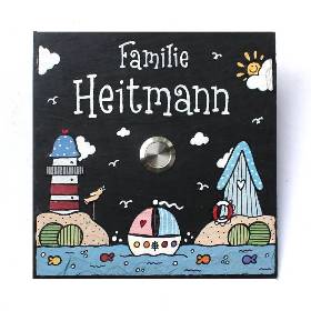 Klingelschild aus Schiefer maritim mit Leuchtturm & Wunschname – wetterfest & handgemalt