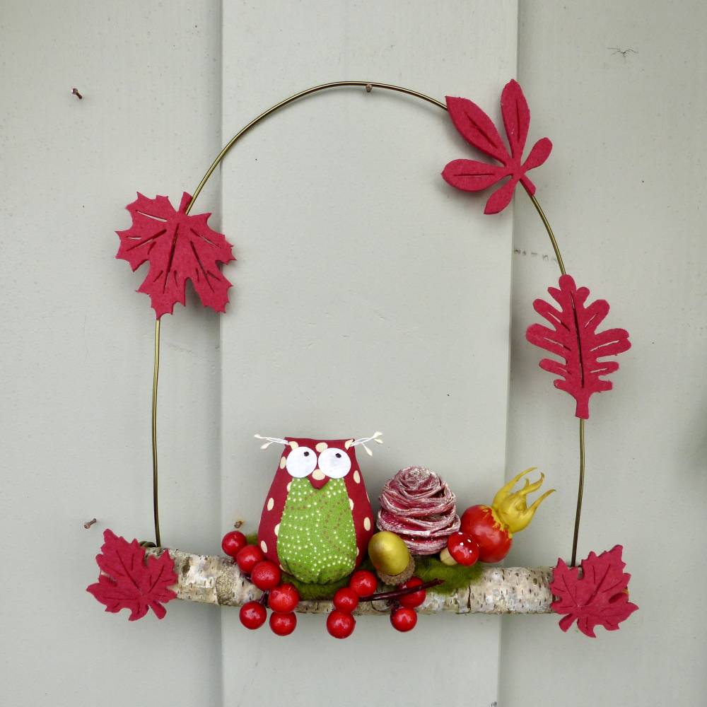 Herbst-Fensterdeko, Türkranz* mit Eule und Fliegenpilz auf Ast Bild 2
