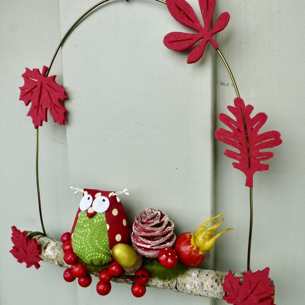 Herbst-Fensterdeko, Türkranz* mit Eule und Fliegenpilz auf Ast Bild 5