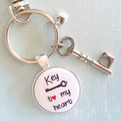 Schlüsselanhänger "Key to my heart" silberfarben