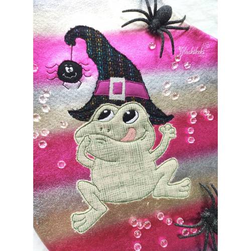 Doodle Stickdatei Halloweenfrosch - Frosch mit Spinne