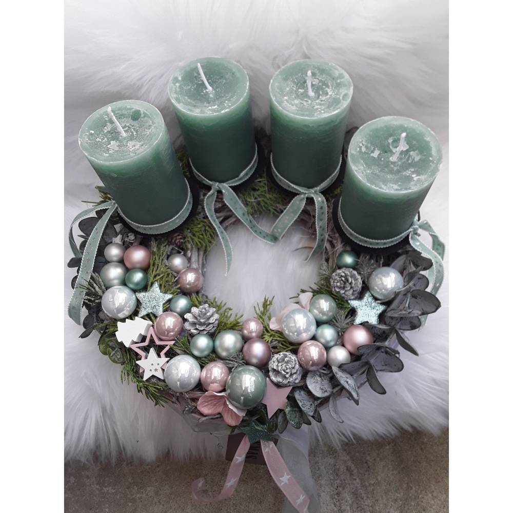 BESONDERER ADVENTSKRANZ rosa weiss eukalyptusgrün eukalyptus mint vintage shabby rustic Kerzen