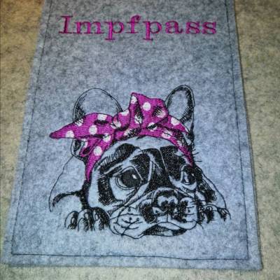 S-IPH0008 Impfpasshülle Hund, Filz, bestickt, Einsteckhülle