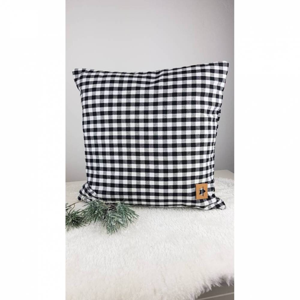 ikea schränke selber gestalten Endlich kann ich euch das Endergebnis zeigen – ihr wart ja alle so gespannt! Mein DIY-Projekt, der PAX Kleiderschrank, (Werbung selbst bezahlt)ist jetzt wie ein echter Einbauschrank in Möbelhandel: Wie Ikea gegen