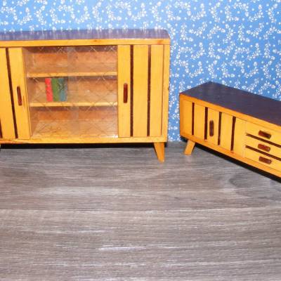 Puppenhaus Wohnzimmer Büfett und Anrichte 60er Jahre 1: 16