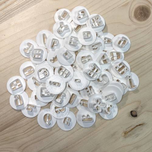 Fondant Buchstaben Stanzer “3D-Druckraum” 