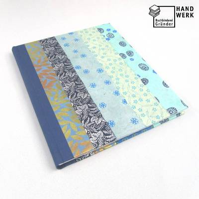 Notizbuch 24,5 x 20 cm, liniert, hell-blau gold, handgefertigt Unikat, fadengeheftet