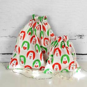 Geschenkbeutel für Weihnachten mit Bären mit Geschenken ~ Nikolaussäckchen | Weihnachtssäckchen