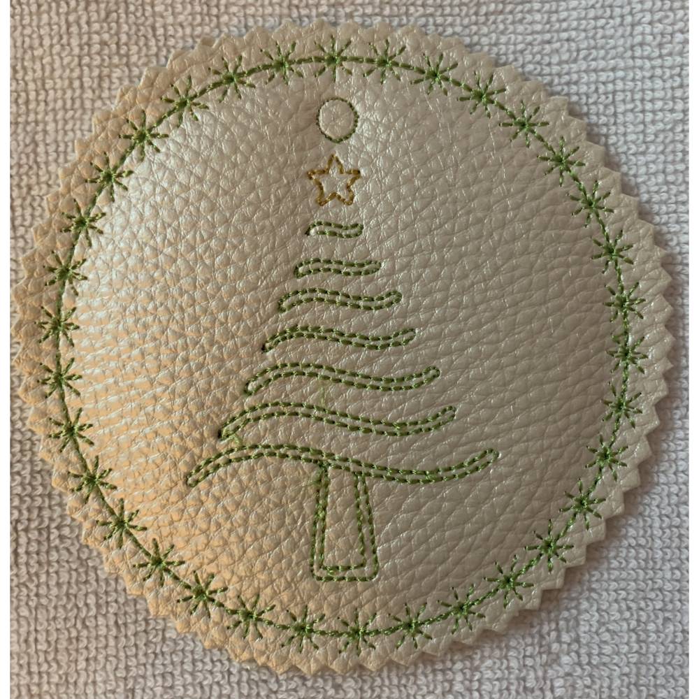 Stickdatei Weihnachten Geschenkset MugRug Tassenteppich, Anhänger, Untersetzer, Geschenkhülle Bild 3