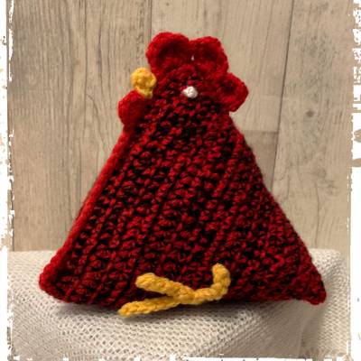 Huhn/Henne in liebevoller Handarbeit hergestellt mit vielen Details - ca. 20 cm hoch - gehäkelt!